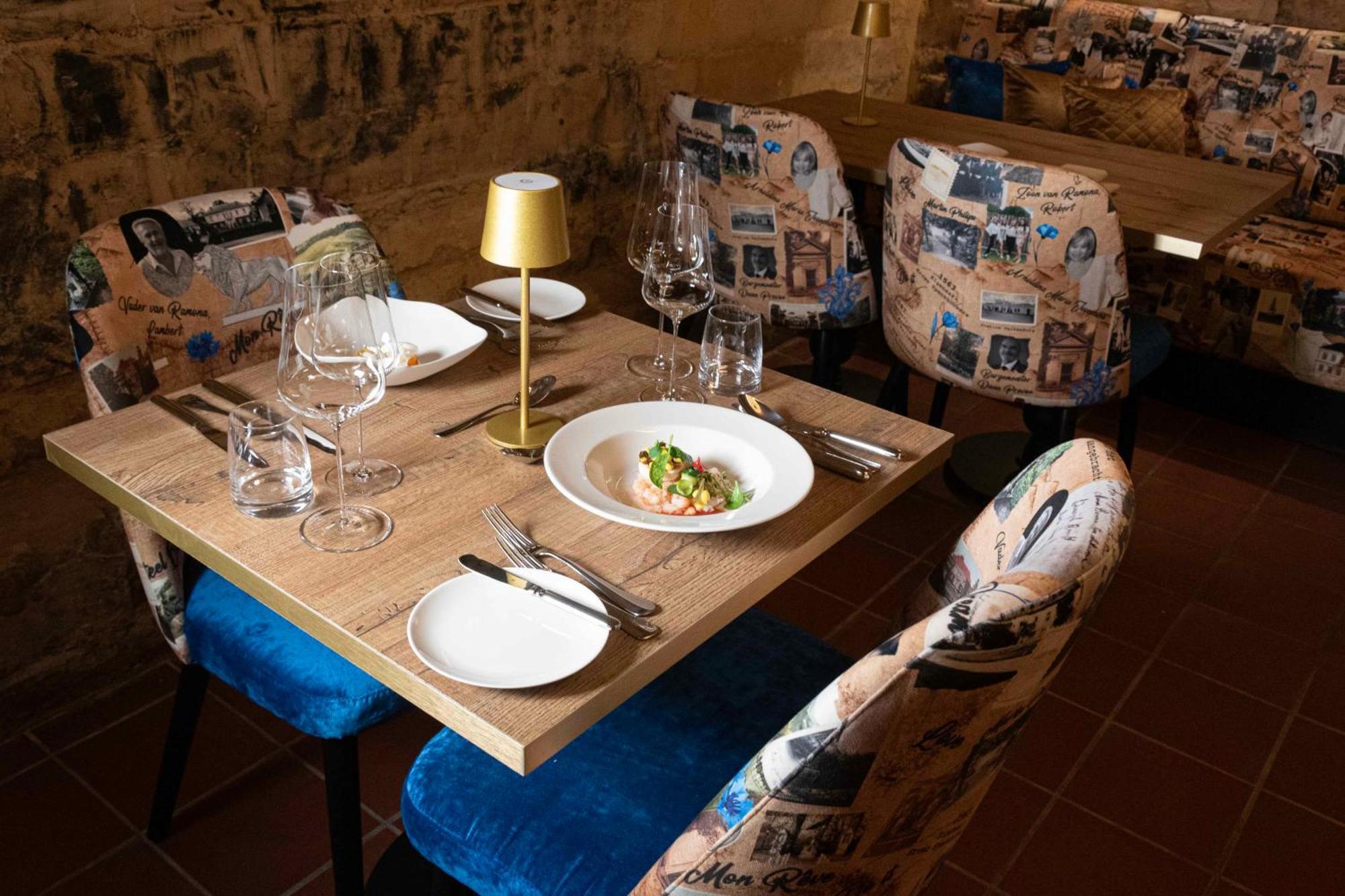 Hotel Kasteel Oost 팔켄뷔르흐안더횔 외부 사진